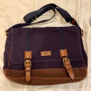Fossil messenger bag-great condition!!